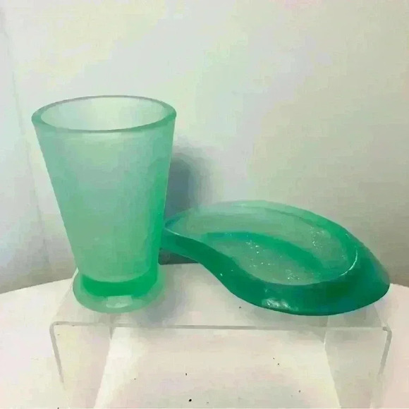 UMBRA pale green  satin glass bathroom vanity set. Mint condition. - Picture 1 of 4
